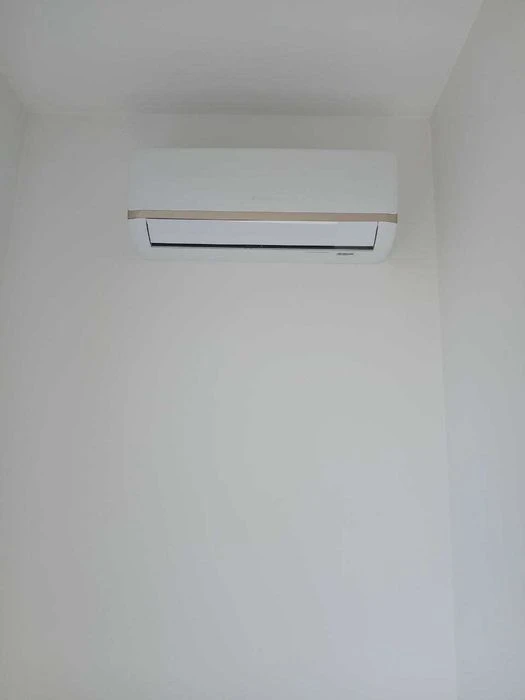 Sale of a 1-room studio apartment of 18 sq m in a new building