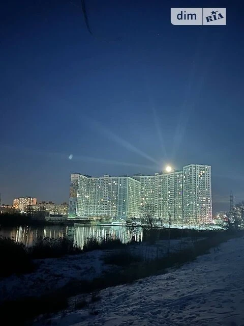 For sale 2-room apartment 75.3 sq. m. on Revutskoho St. 40 • ID 347