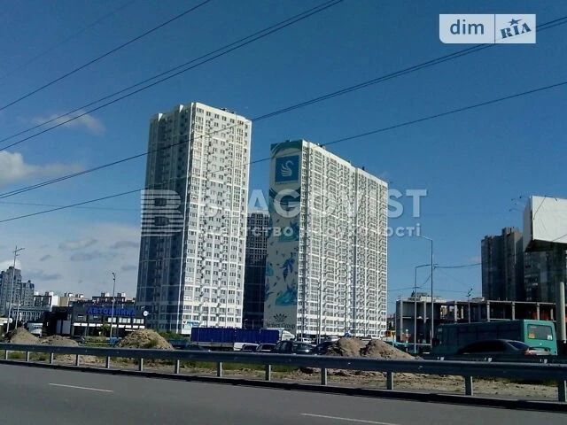 For sale 2-room apartment 75.3 sq. m. on Revutskoho St. 40 • ID 347