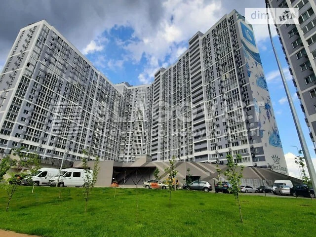 For sale 2-room apartment 75.3 sq. m. on Revutskoho St. 40 • ID 347