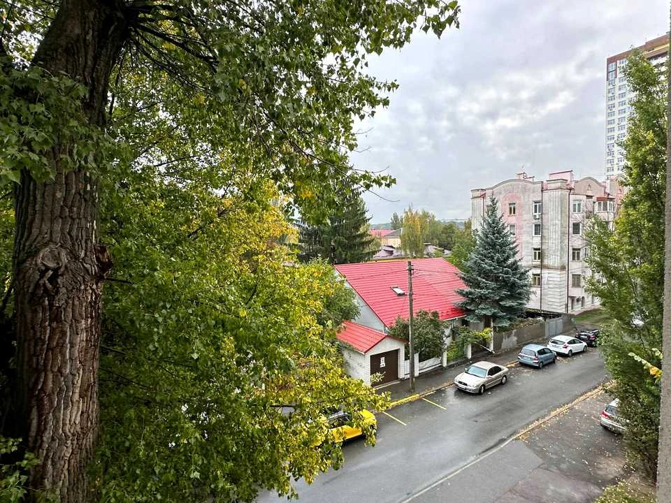 Квартира. Київ, Рея Бредбері вул.