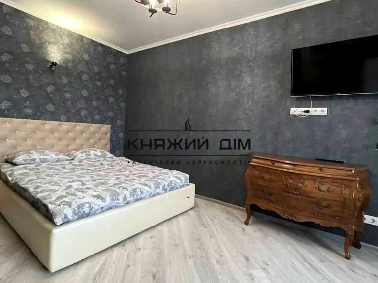 Apartment. Sofia Rusovoi Street, Kyiv