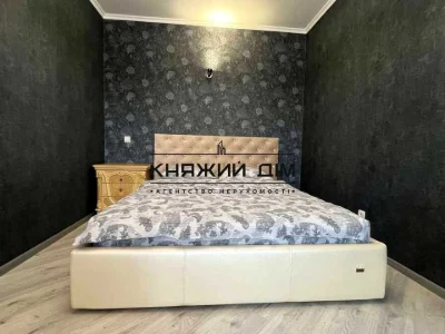 Квартира. Київ, вулиця Софії Русової