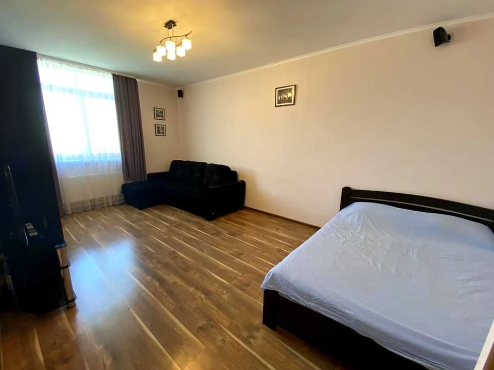 Apartment. Voskresenskaya Street, Kyiv