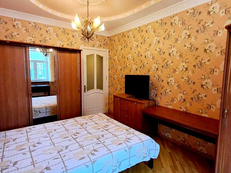 Apartment. Michael Hrushevsky Street, Kyiv