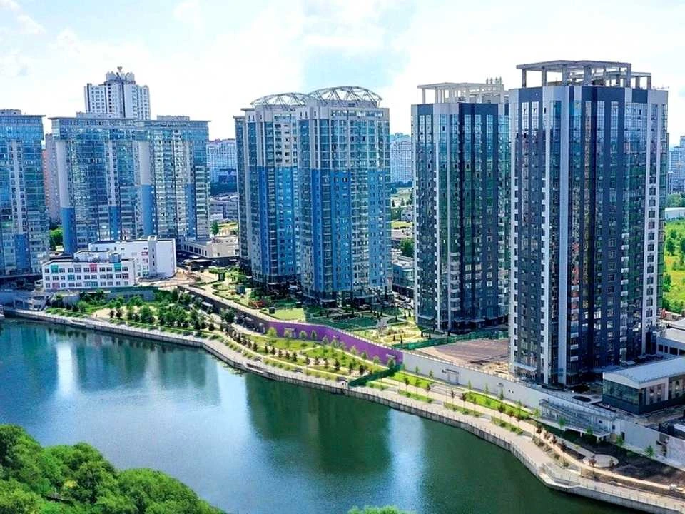 Квартира. Київ, Дніпровська набережна вул.