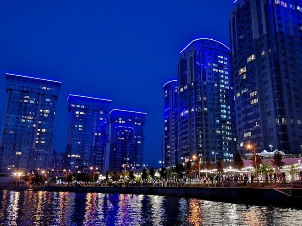 Квартира. Київ, Дніпровська набережна вул.