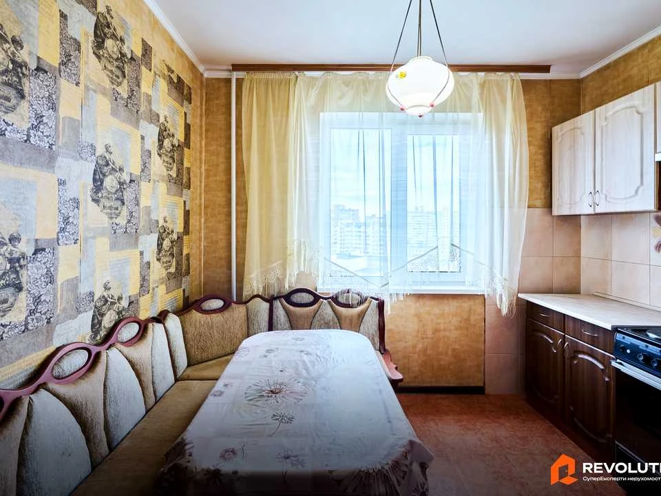 Квартира. Київ, Радунська вул.