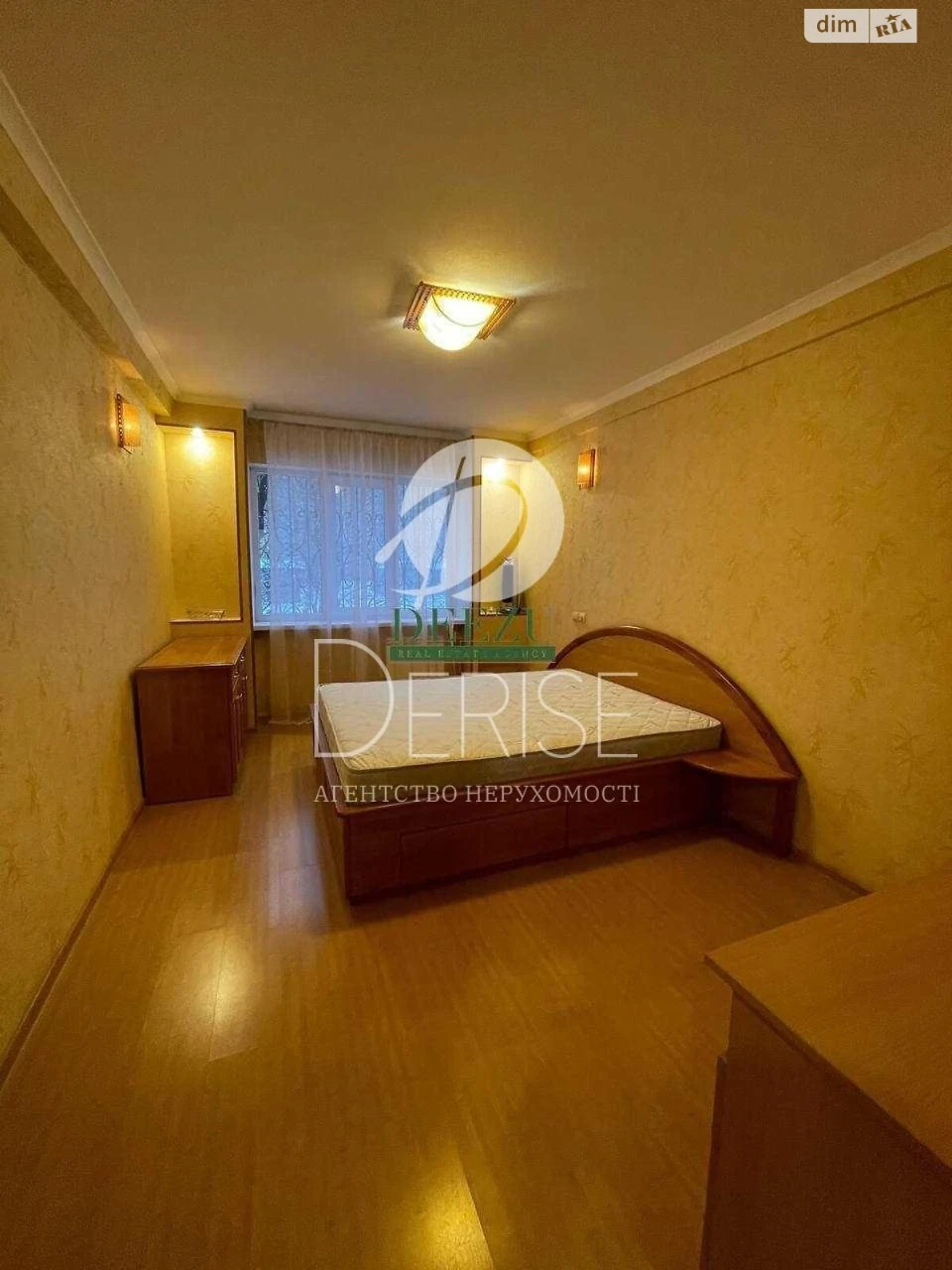 Flat for Sale - Vyshhorodska Street