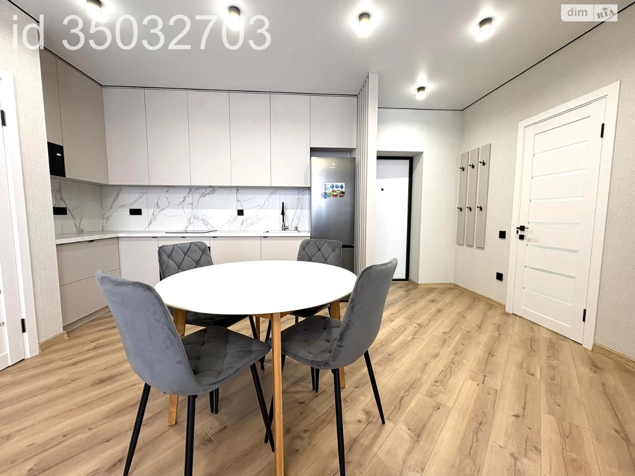Apartment for Sale: Apartment in HydroPark Complex