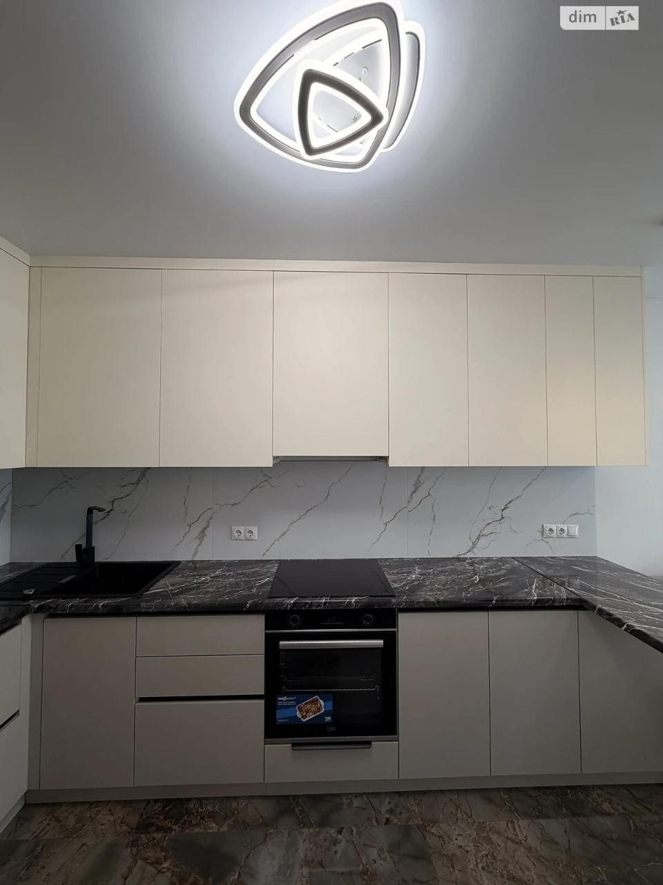 Long-Term Rental Apartment near the Train Station