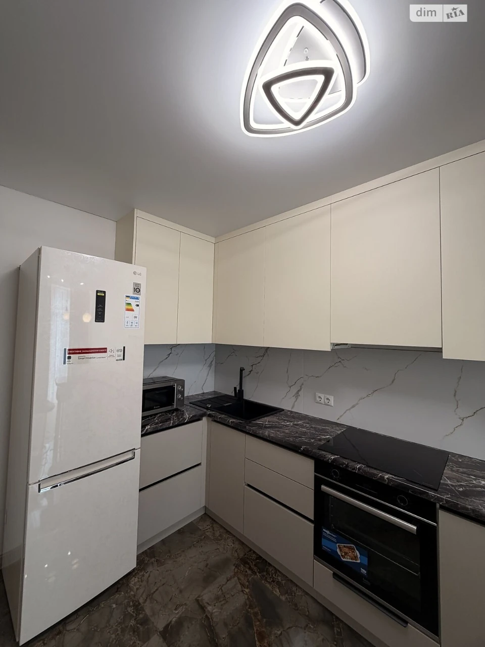 Long-Term Rental Apartment near the Train Station