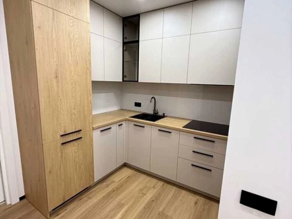 Apartment. Lutsk, Rivenetska St.