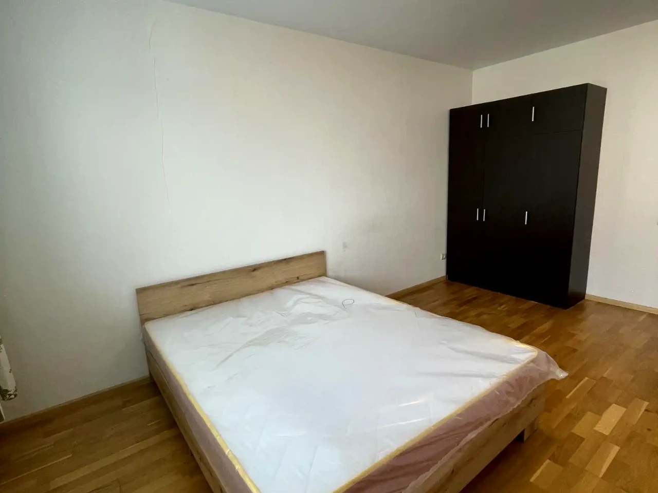 Rent 2-room apartment 78 m² on the 15th floor of a 25-story building.