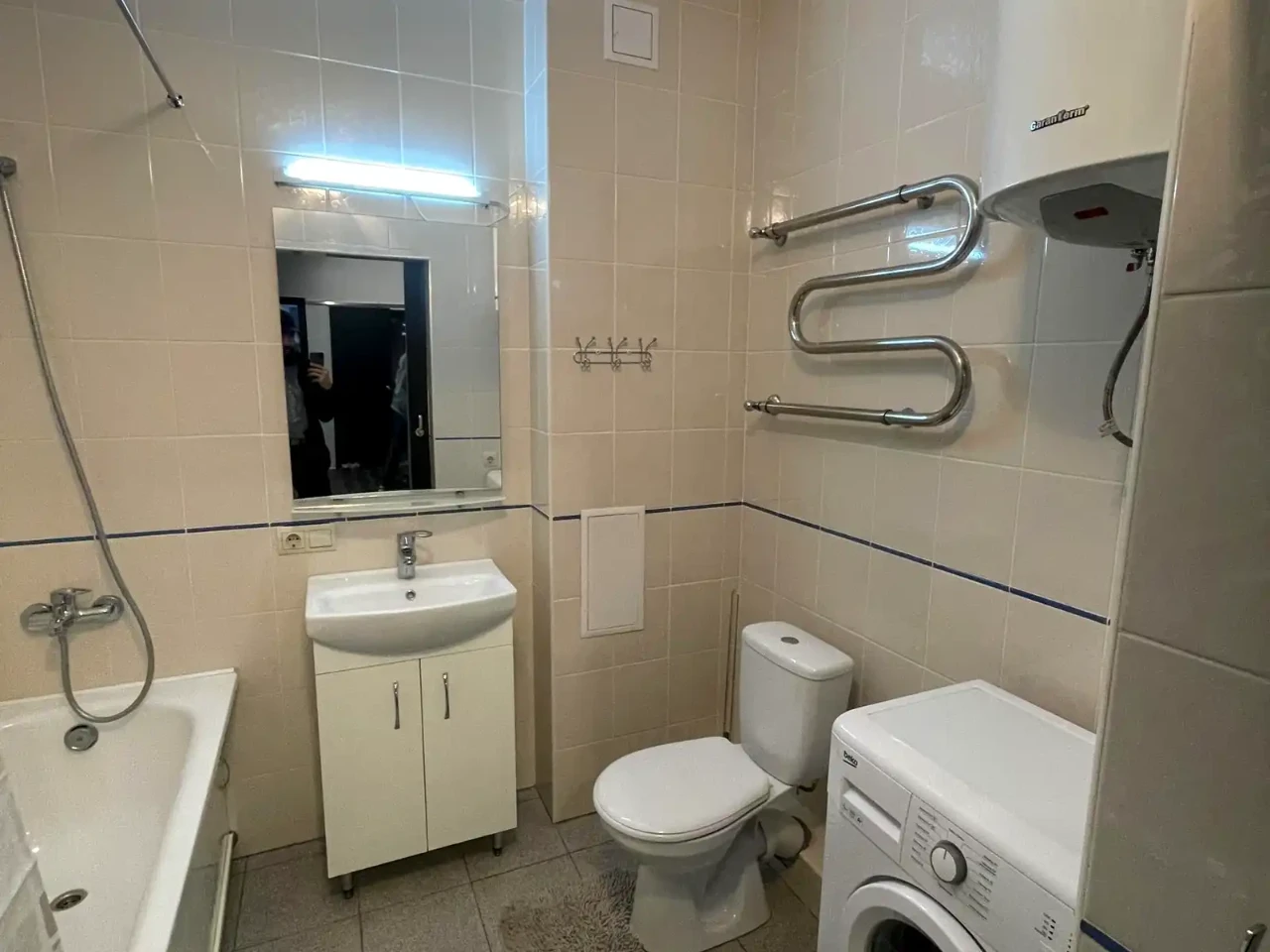 Rent 2-room apartment 78 m² on the 15th floor of a 25-story building.