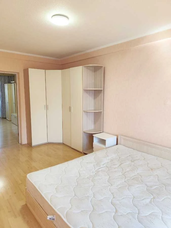 Продається трикімнатна квартира (63 м²) у Києві, Дніпровський район