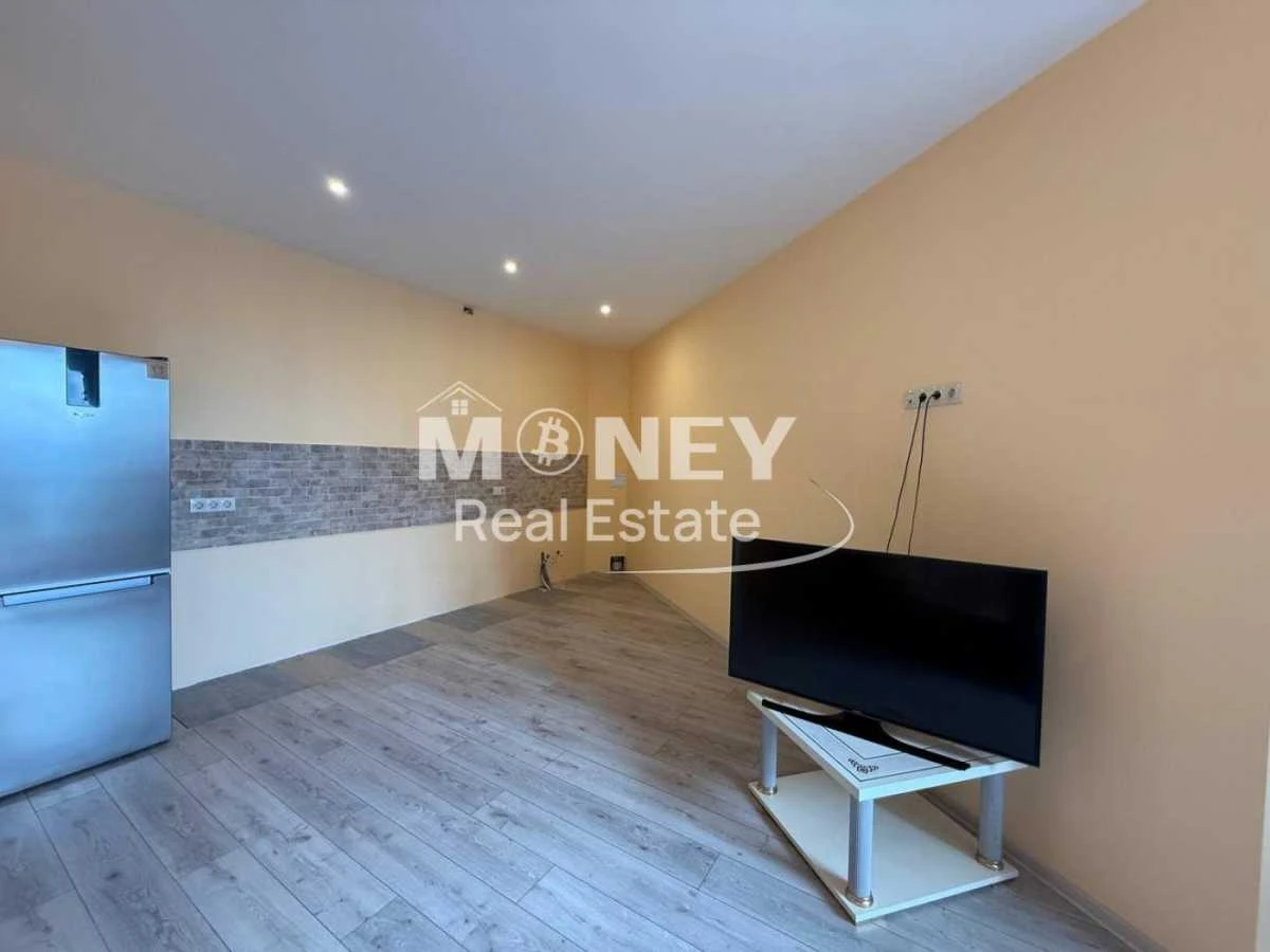 Продам однокімнатну квартиру (60 м²) у Києві, Печерський рай