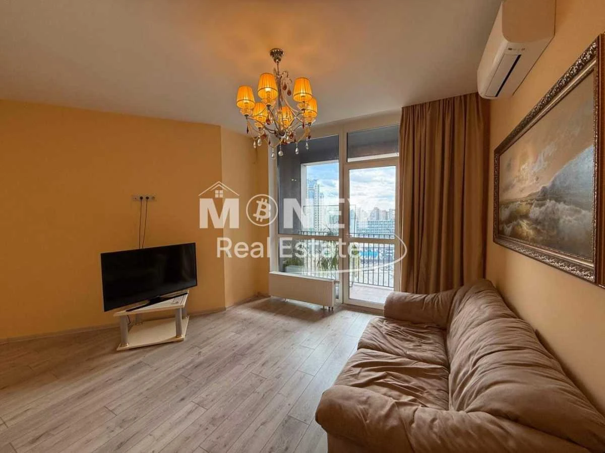 Продам однокімнатну квартиру (60 м²) у Києві, Печерський рай