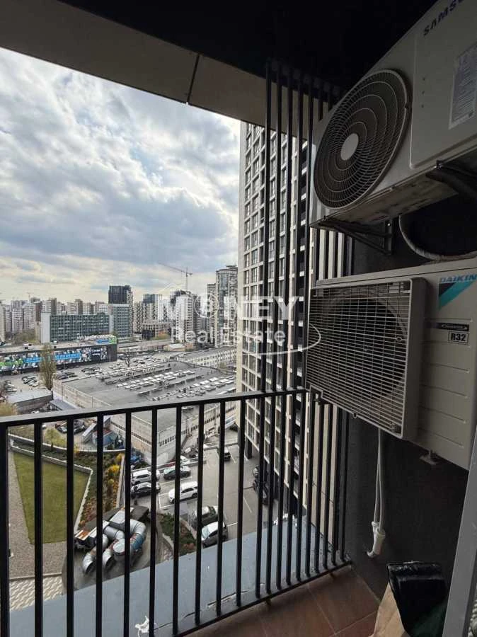 Продам однокімнатну квартиру (60 м²) у Києві, Печерський рай