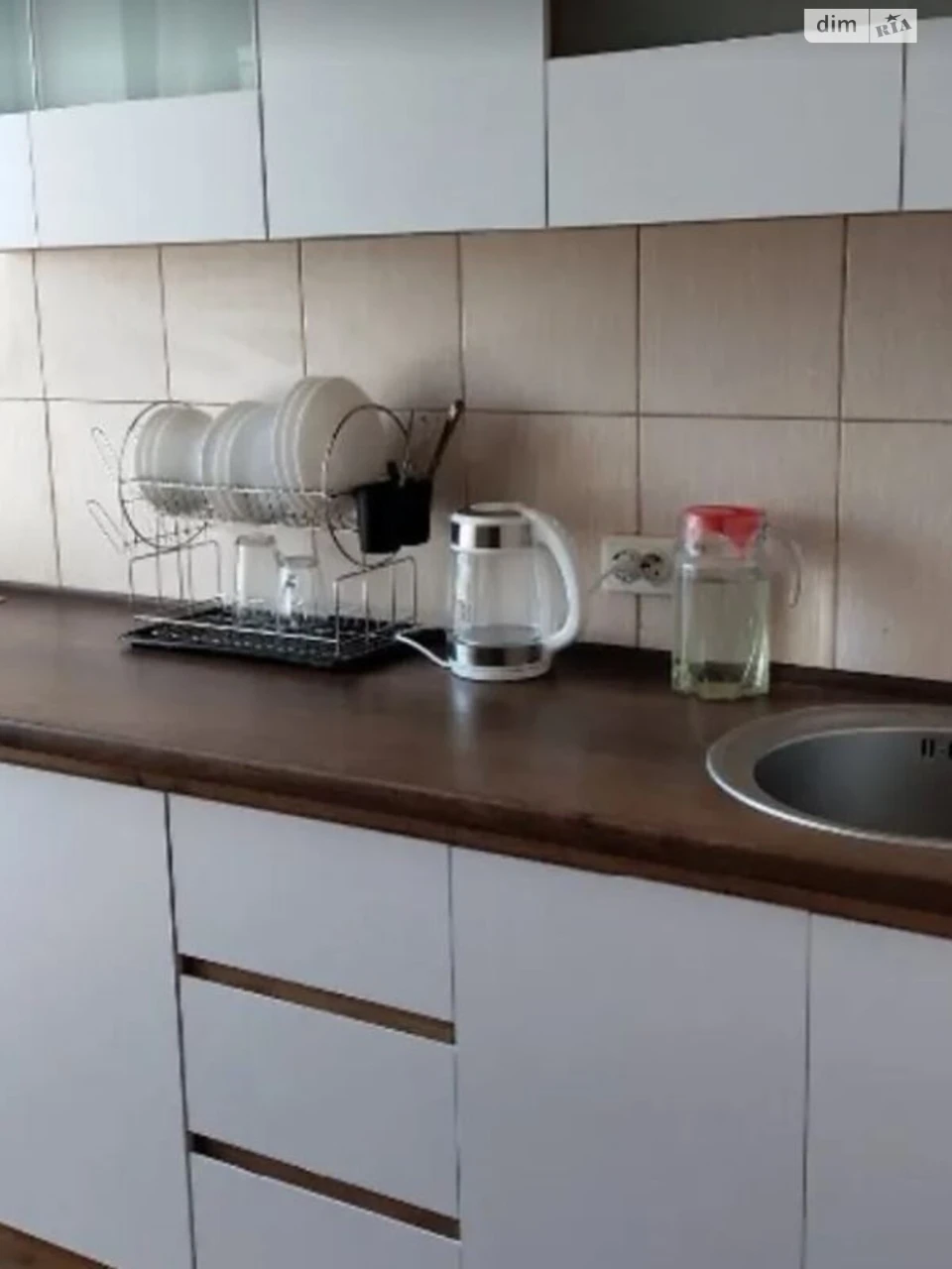 Long-Term Rental Apartment School