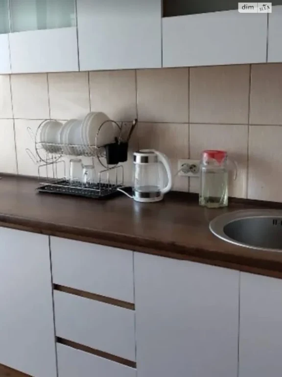 Long-Term Rental Apartment School