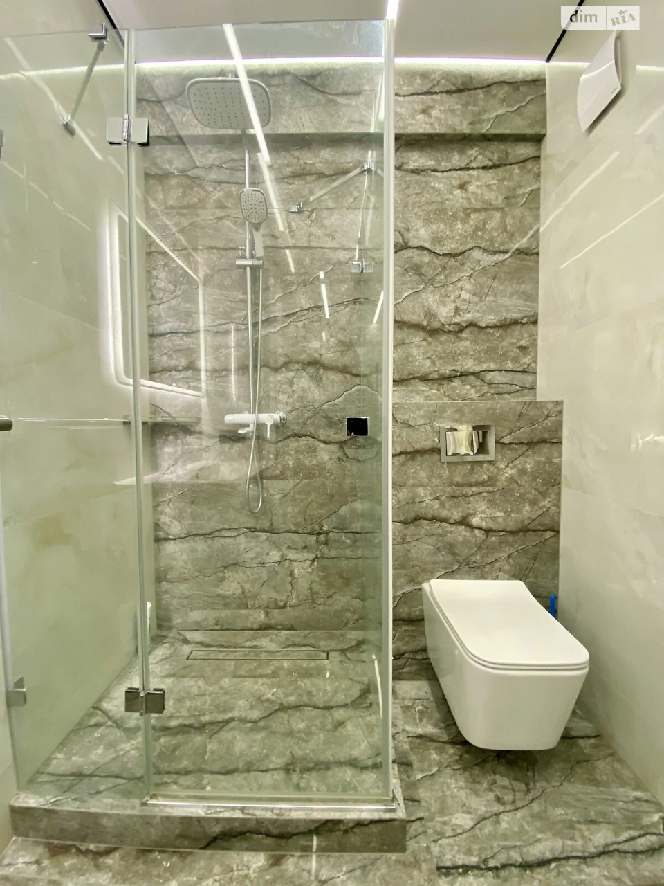 Long-Term Rental Apartment Near the Property