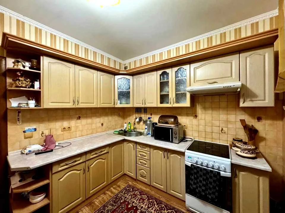 Apartment. Almatinskaya st., Kyiv
