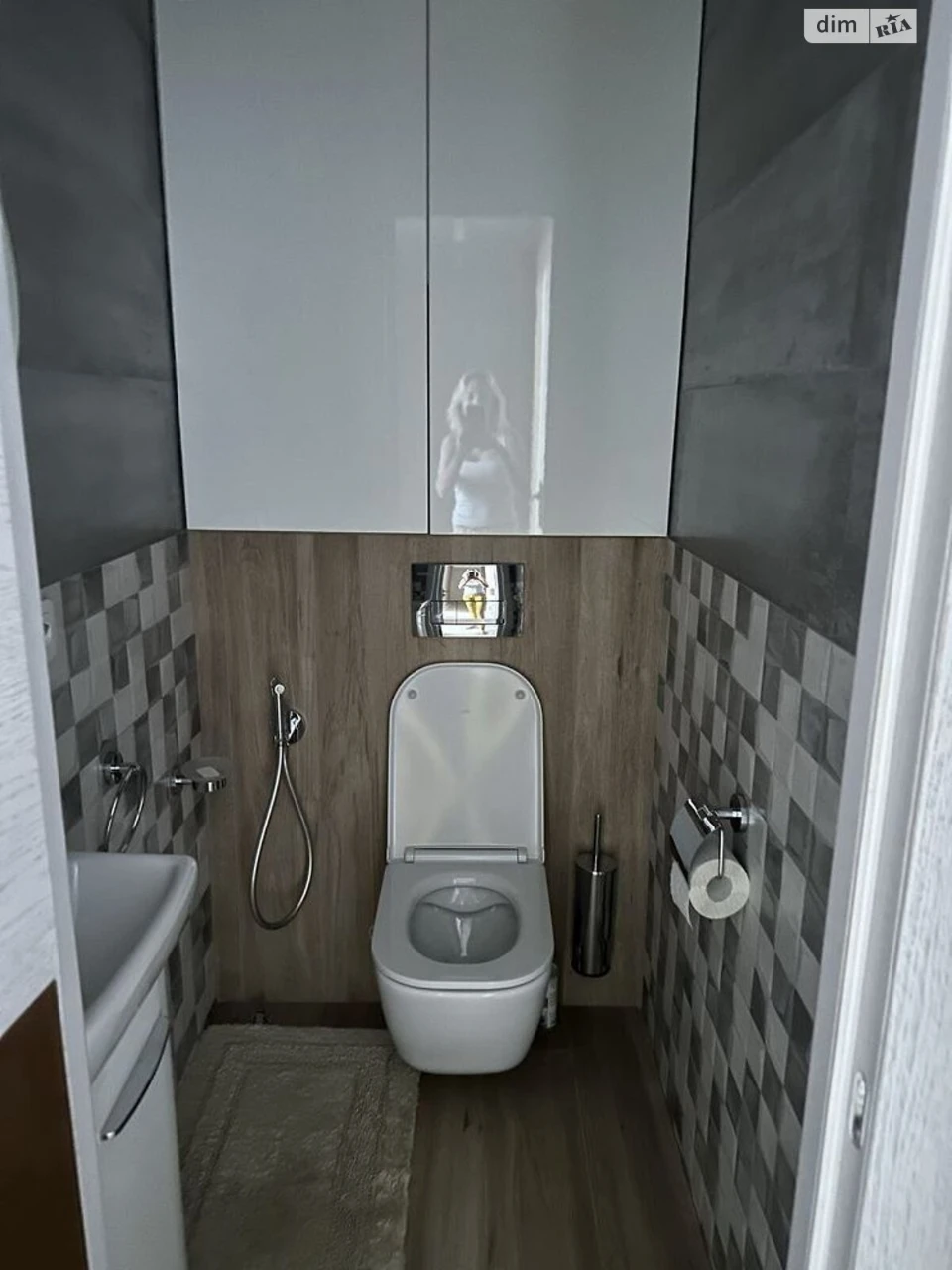 Long-Term Rental Apartment in Mandrykivka
