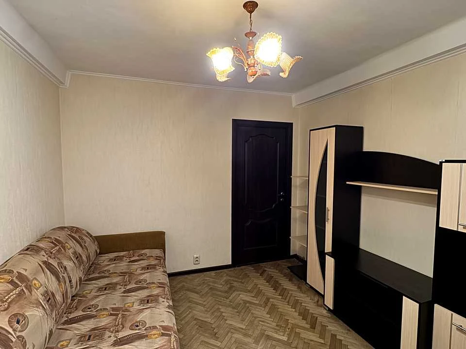 Apartment. Yunosti St., Kyiv