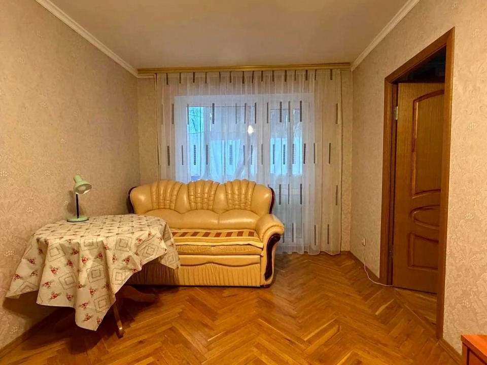 Apartment. Vaclava Havel Blvd., Kyiv.