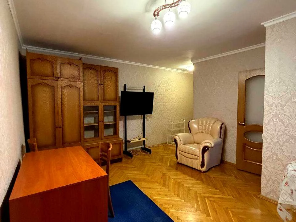 Apartment. Vaclava Havel Blvd., Kyiv.