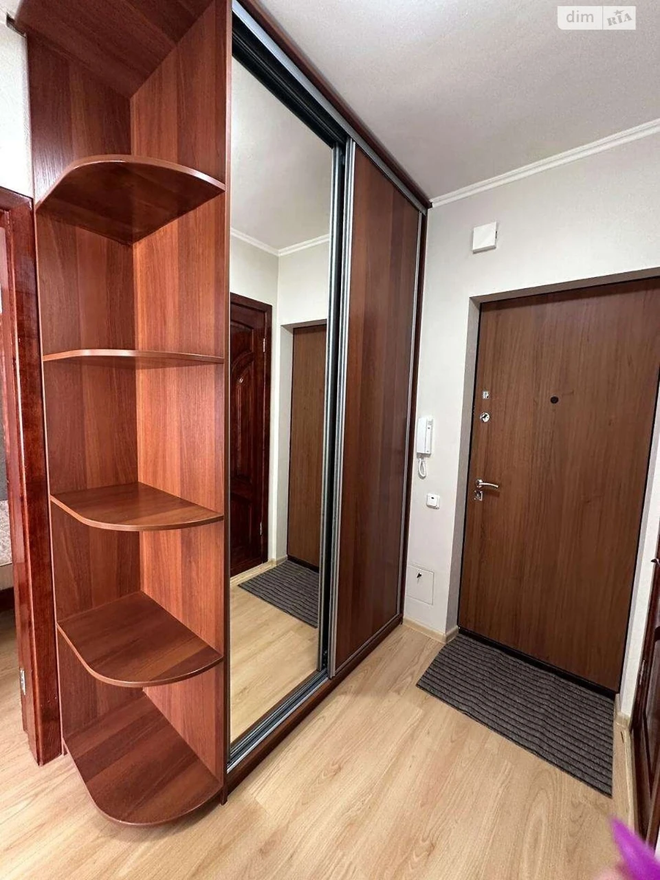 Long-Term Rental Apartment, Obol'