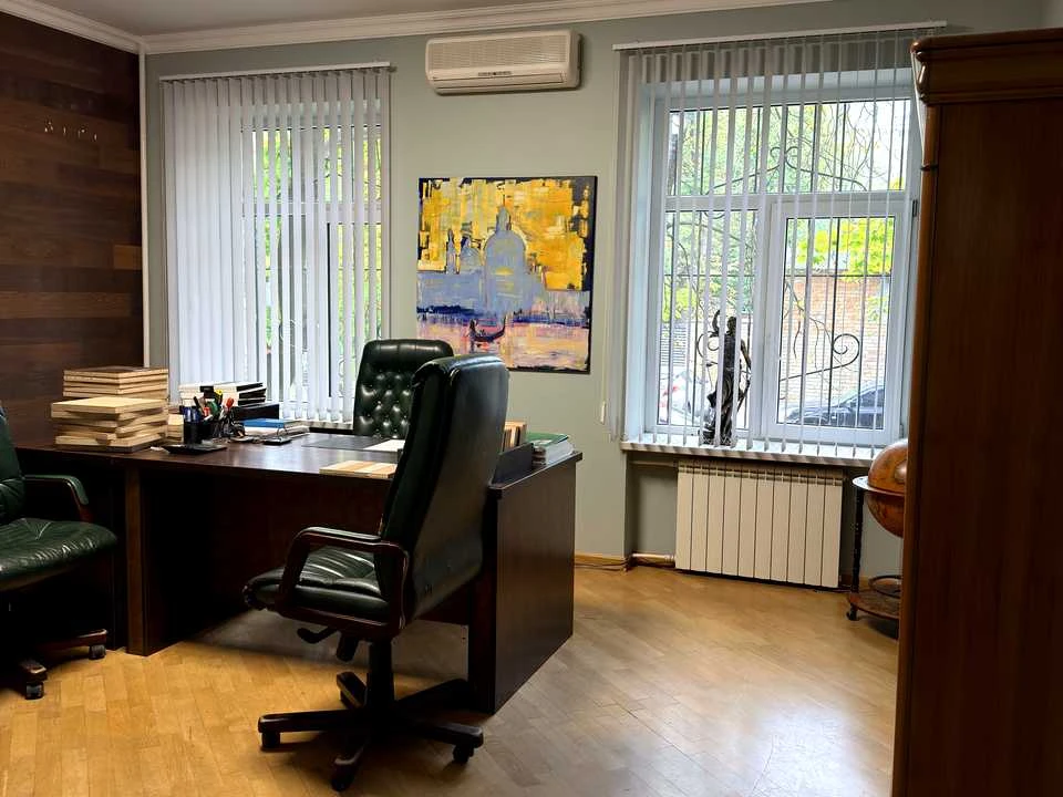Apartment. Michael Hrushevsky Street, Kyiv