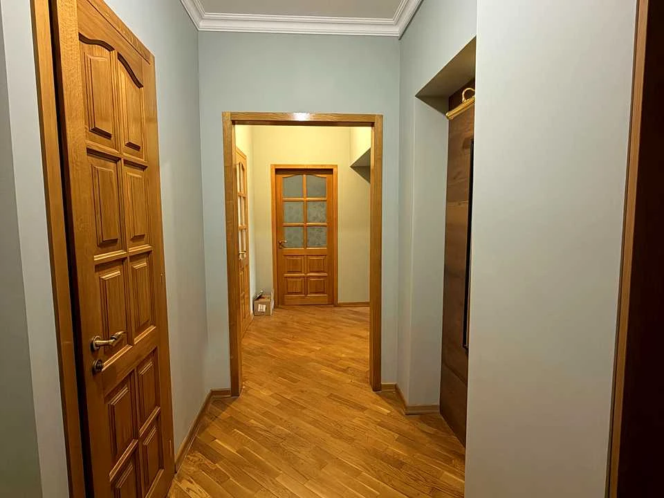 Apartment. Michael Hrushevsky Street, Kyiv