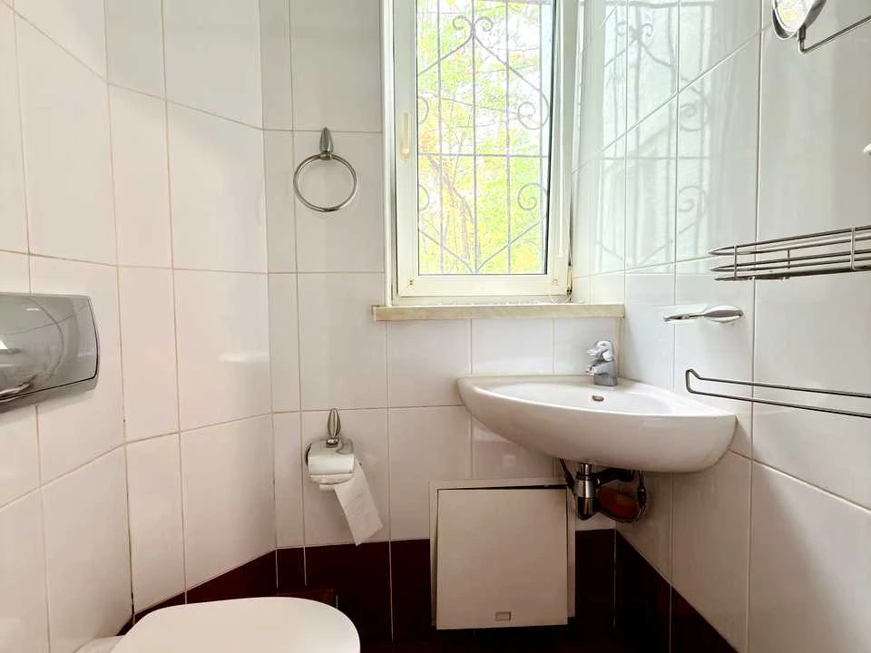 Apartment. Michael Hrushevsky Street, Kyiv