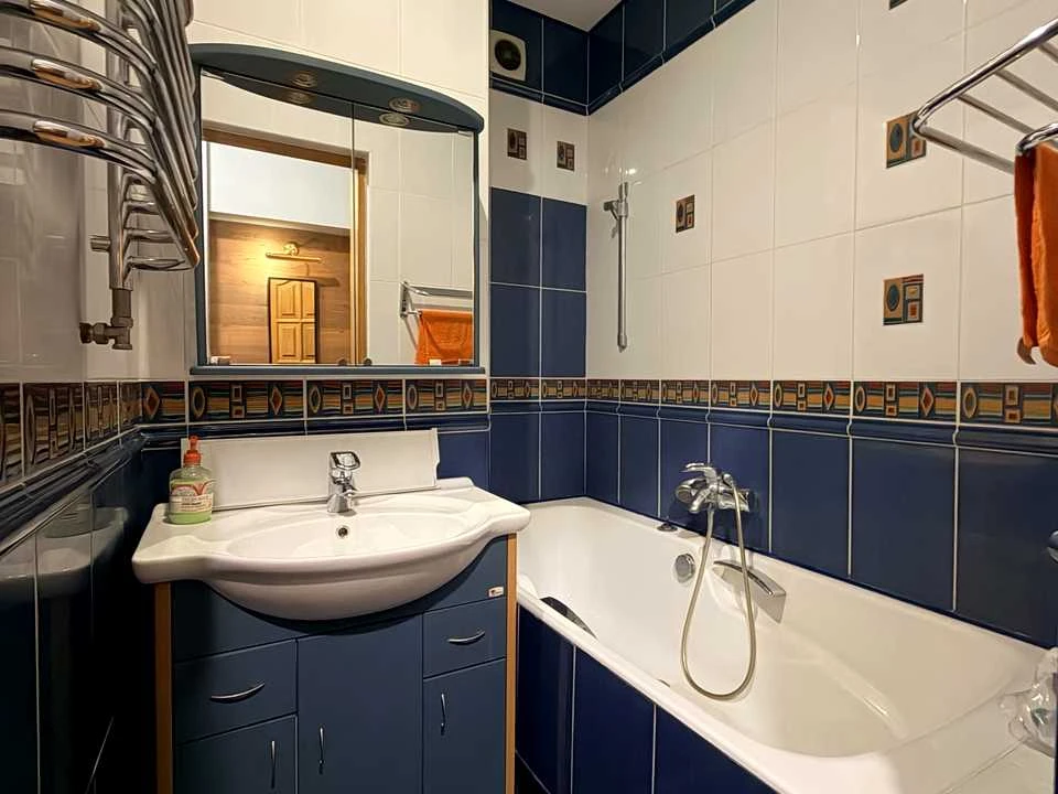 Apartment. Michael Hrushevsky Street, Kyiv