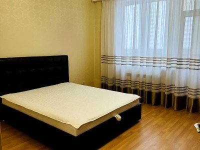Квартира. Київ, Дніпровська набережна вул.