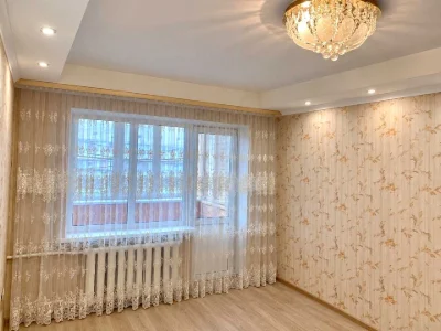 Квартира. Київ, вулиця Мілютенка
