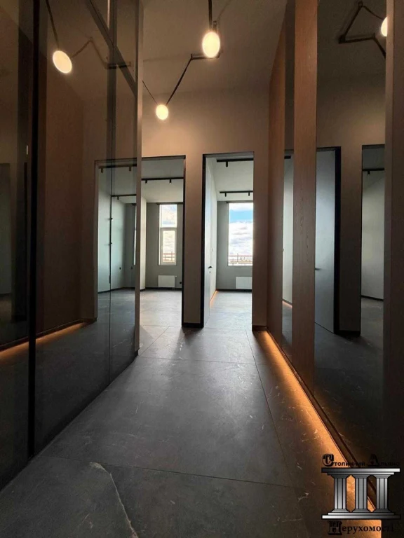 New, designer 3-bedroom apartment, 109 sq.m, Manhattan City complex, KPI. Floor