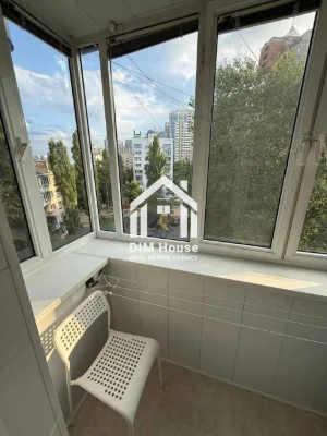 2-к квартира 48 м² з ремонтом та паркомісцем біля м. Звірине