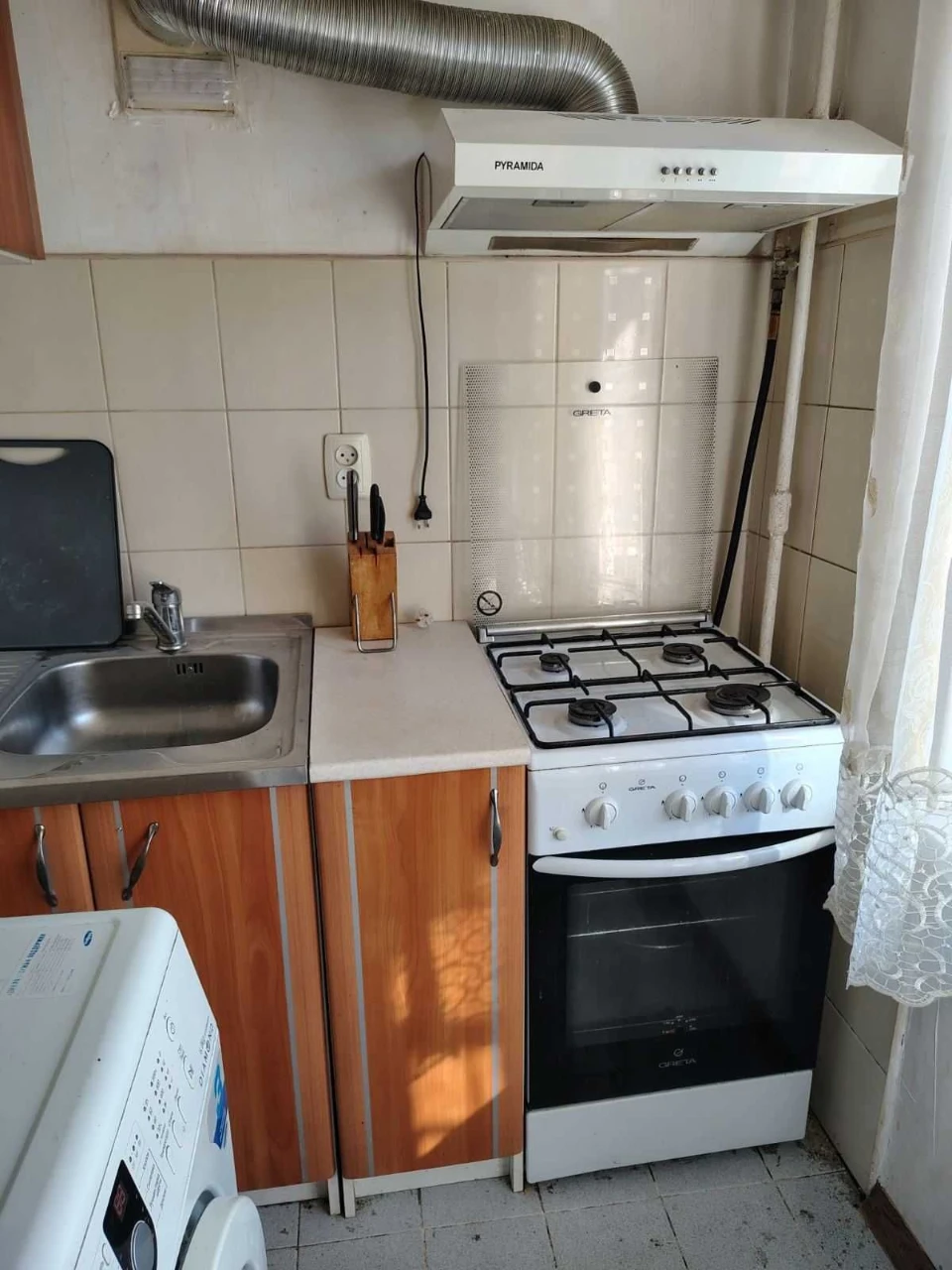 Продам гарненьку 1кімнатну квартиру на метро Оболонь