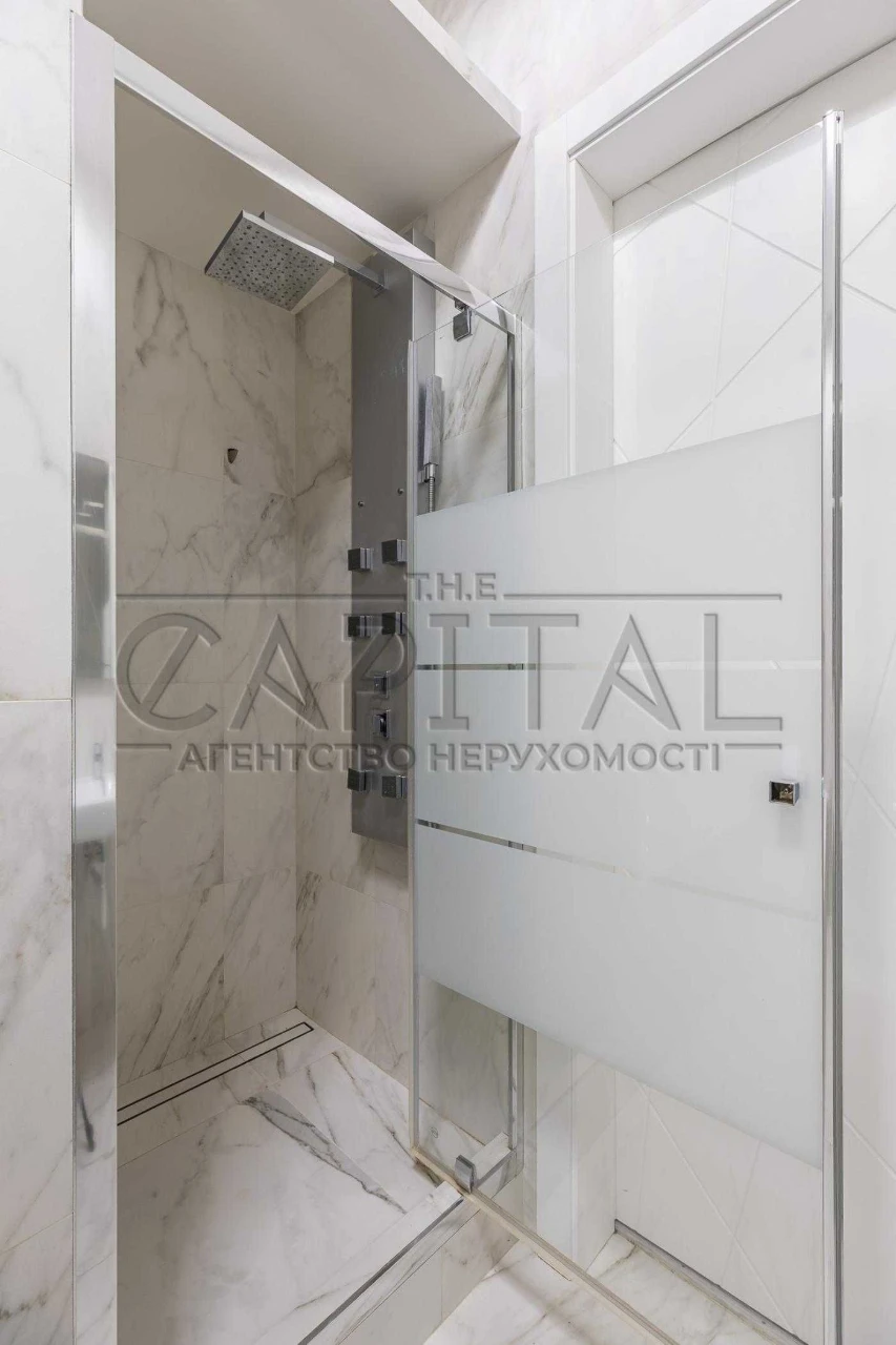 Продаж 1-кімнатна квартира на Печерськувул. Патріса Лумумби