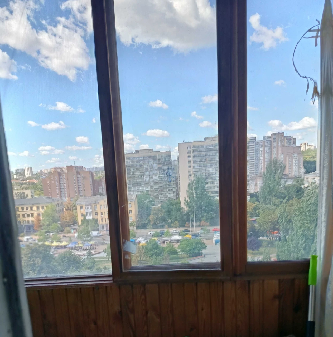 Продам 2-у квартиру,центр,цегла,газ,"спецпроєкт",метро Палац