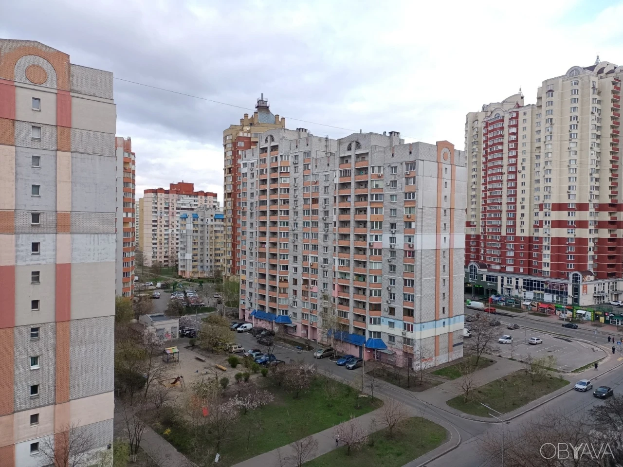 2-bedroom apartment, 65 sq m, 10th floor, Urlivska 3, courtyard, lake view, furnished