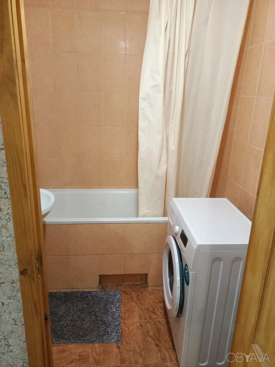 2-bedroom apartment, 65 sq m, 10th floor, Urlivska 3, courtyard, lake view, furnished