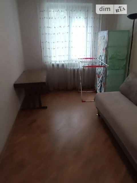 Long-term rental of a 3-bedroom apartment at 26B Lytashynsky Street •