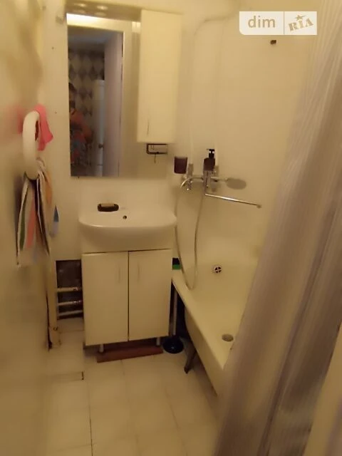 Long-term rental of a 3-bedroom apartment at 26B Lytashynsky Street •