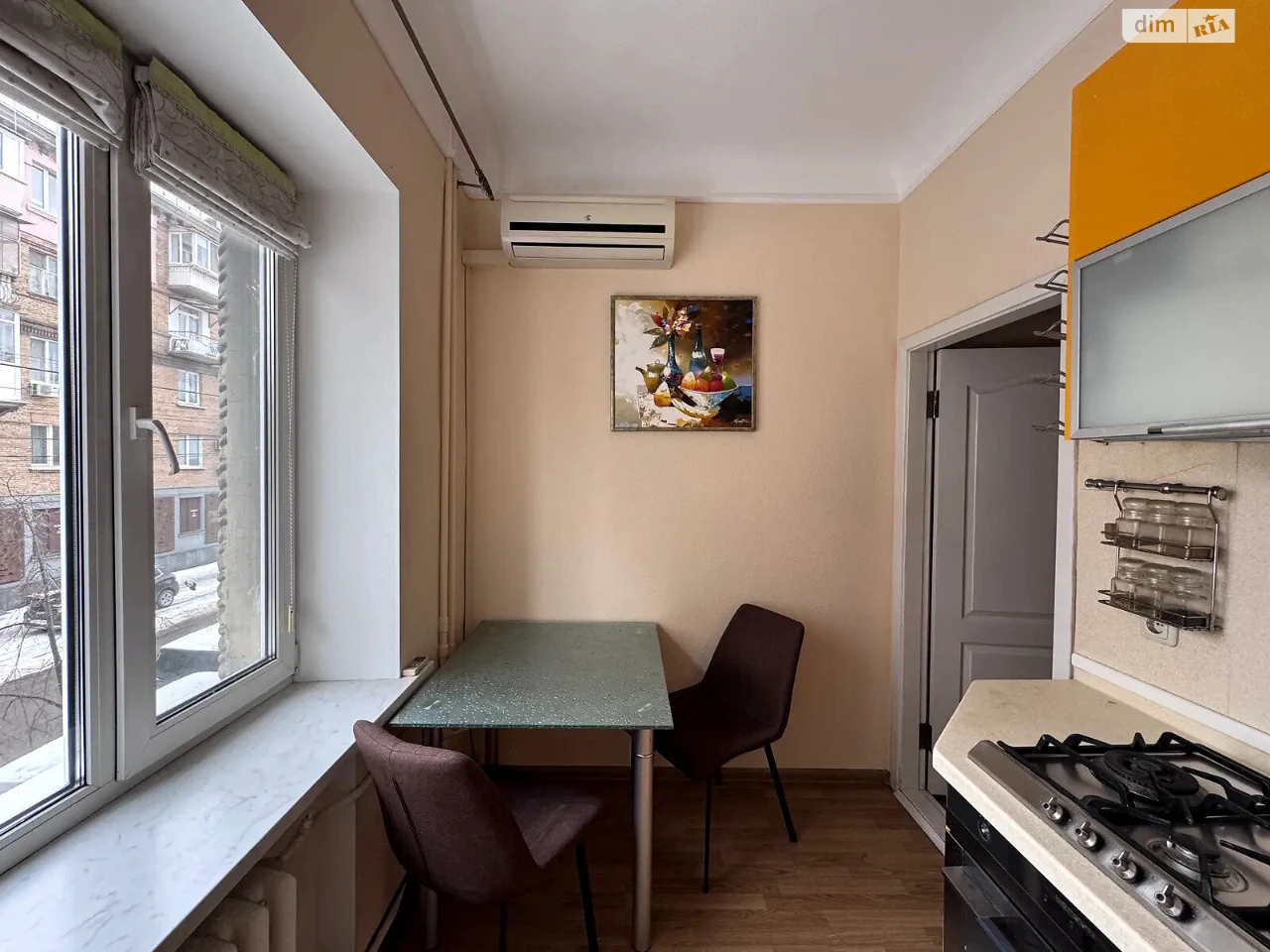 Long-Term Rental Apartment, Podil