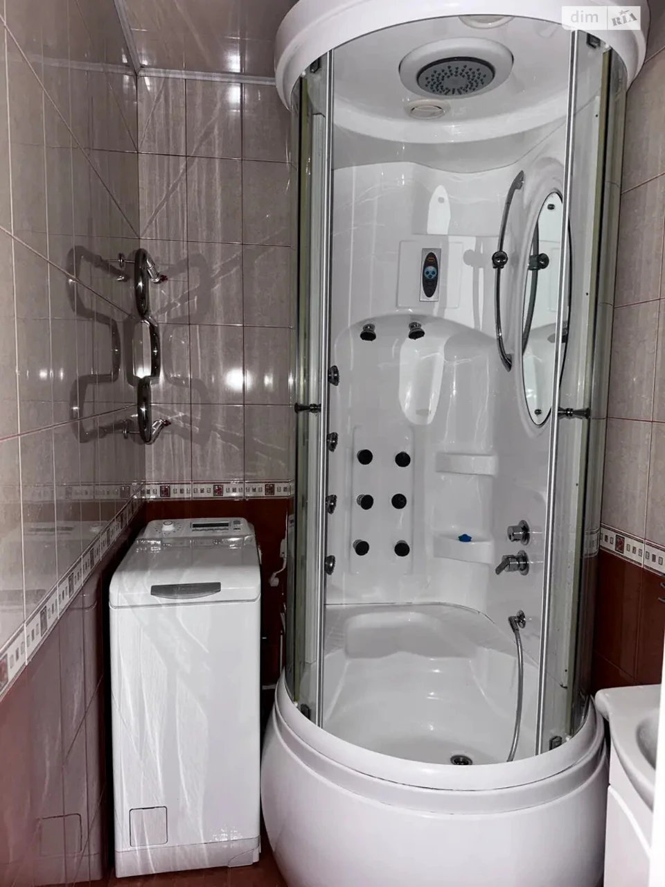 Long-Term Rental Apartment, Podil
