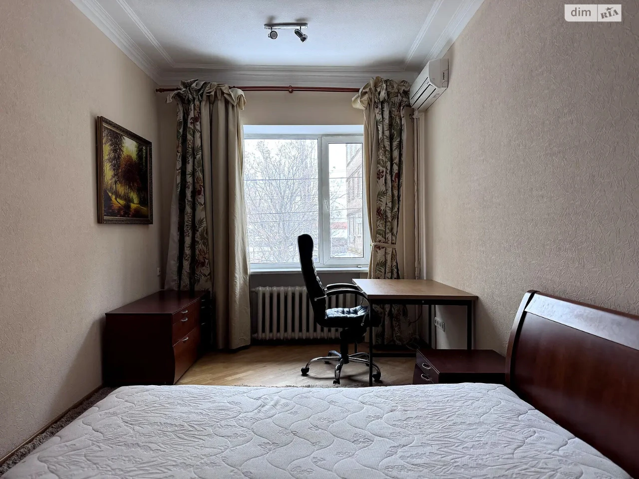 Long-Term Rental Apartment, Podil